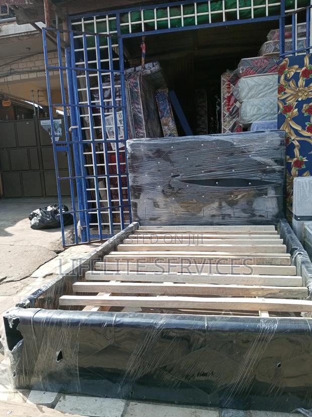 Durable Bed Frame Double Size · Photo 2