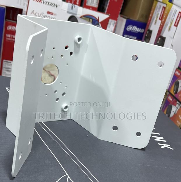 Universal Corner Mount Bracket - DH-AC-PFA151 for CCTV Cam · Photo 4