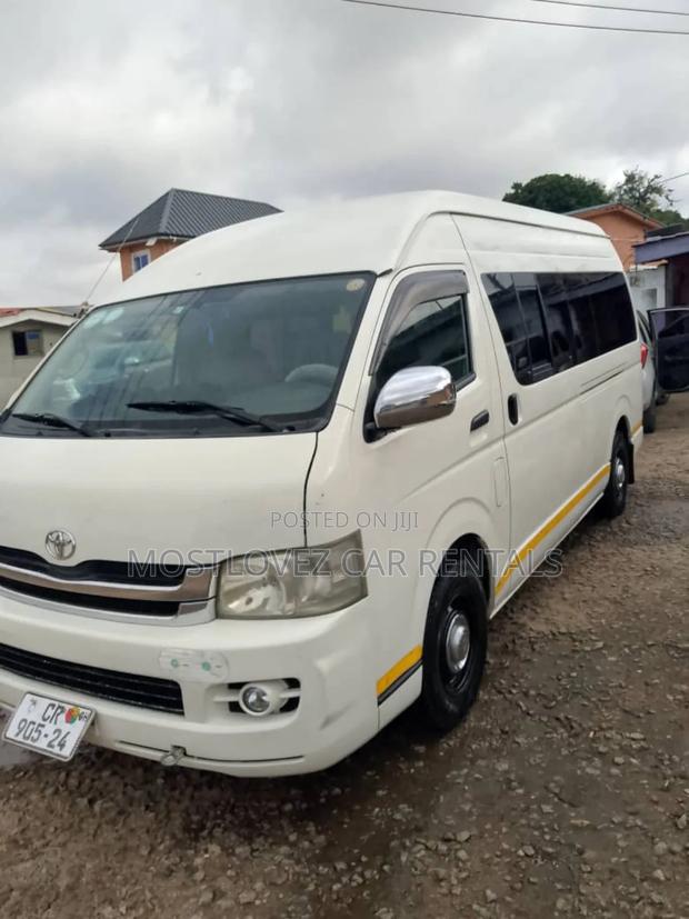 Car Rentals- 13 Seats Bus for Rent- Toyota Hiace for Rent · Photo 3
