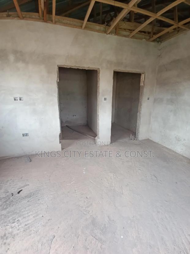 5bdrm House in Kings City Estate &, Dome for sale photo 9