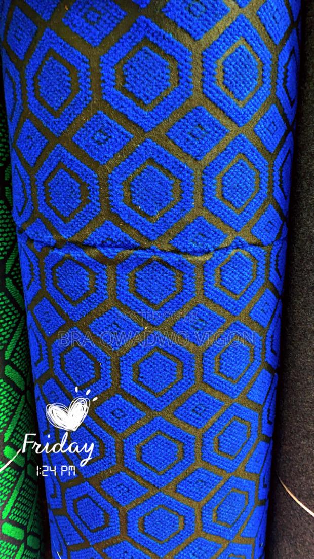 Woolen Carpet · Photo 4