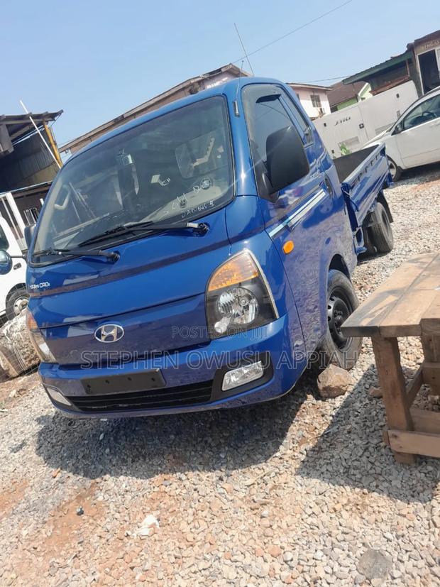 Hyundai Porter Mini Pic Up photo 2