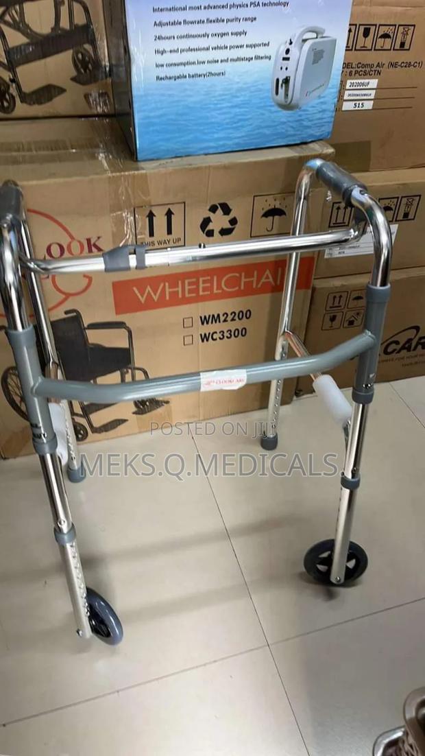 Walker With Wheels · Photo 3