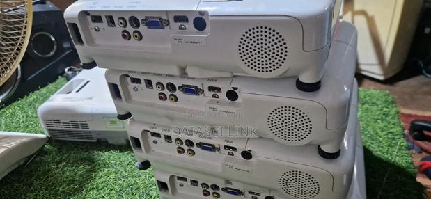 Epson Eb-X31 Pro for Large Venues Projection photo 3