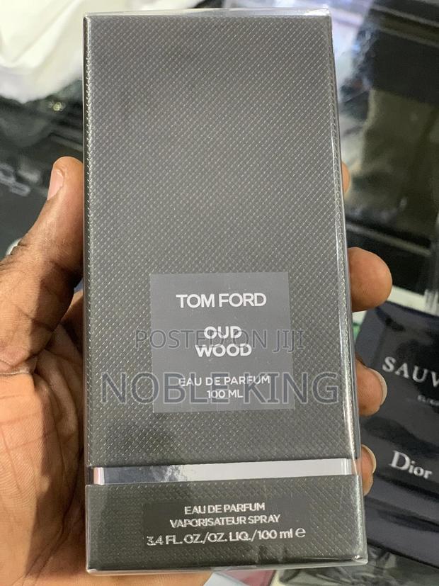 Tom Ford Oud Wood Eau DE Parfum 100 ML · Photo 2