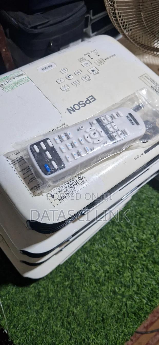 Brilliant Light Wireless Epson Projector photo 2
