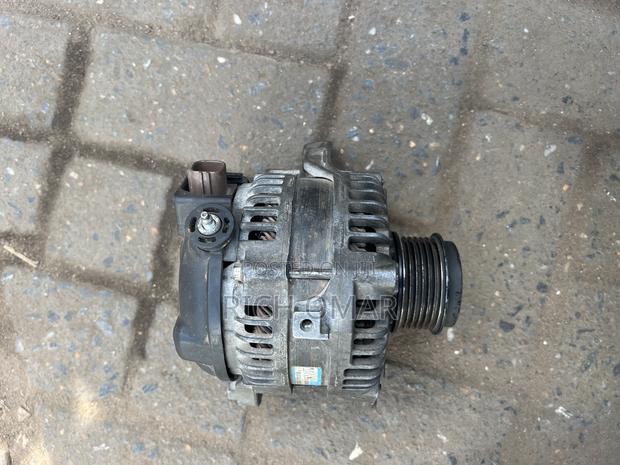 Toyota Camry 2014 to 2019 Alternator photo 3