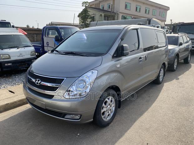 Hyundai Starex 2014 Silver