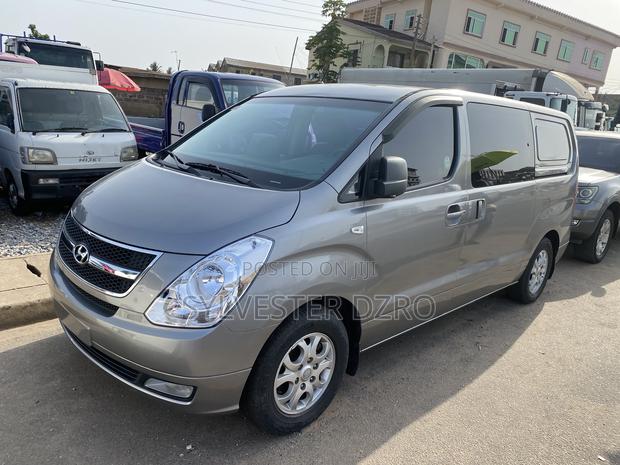 Hyundai Starex 2014 Silver