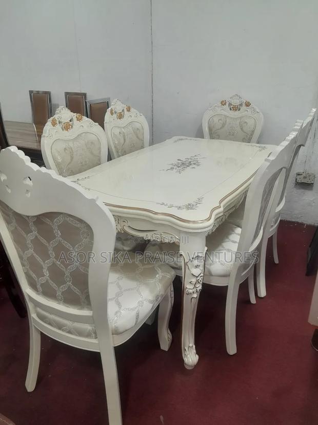 Dinning Table and Chair Royal · Photo 3