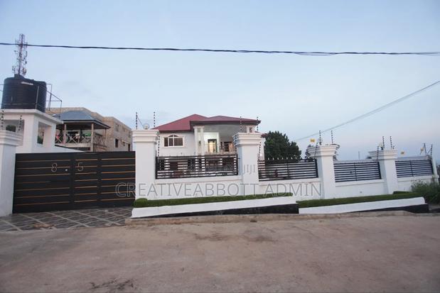 The 'Ultimate Place'-Gold Standard Short Stay photo 2