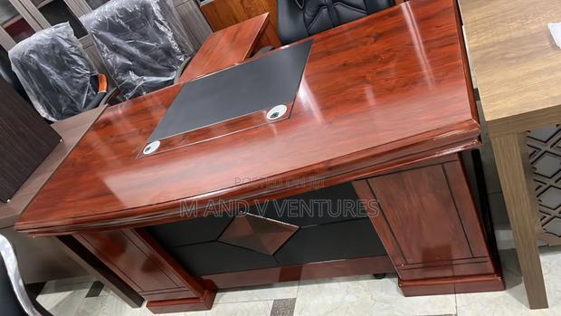 Office Desk / Table