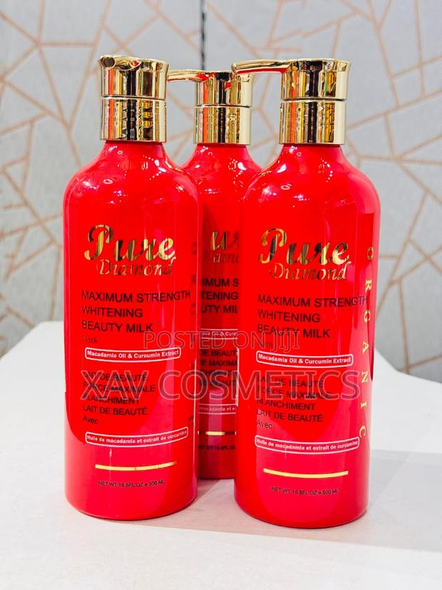 Pure Diamond Maximum Strength Whitening Body Lotion · Photo 2