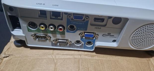 Epson Eb -X27 HDMI Projector photo 2