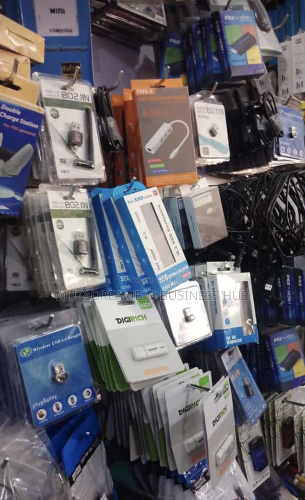 All Kinds of Computer Accessories Are Available photo 2