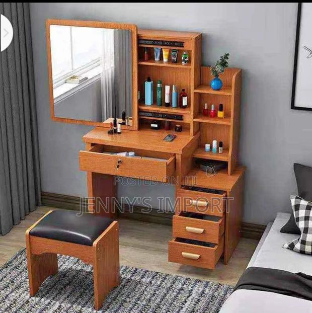 Vanity Dresser Available for Pickup and Delivery