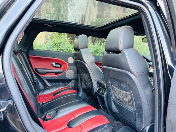 Land Rover Range Rover Evoque Dynamic 4x4 (2.0L 4cyl 9A) 2014 Black