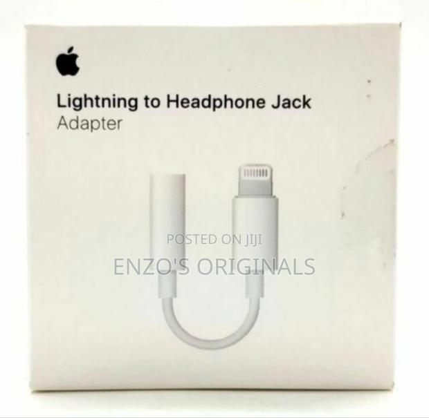 Apple Lightning to 3.5mm Headphone Jack · Photo 3