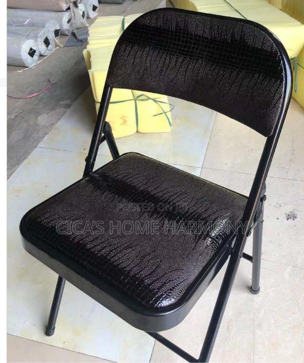 Metal Foldable Chair · Photo 1