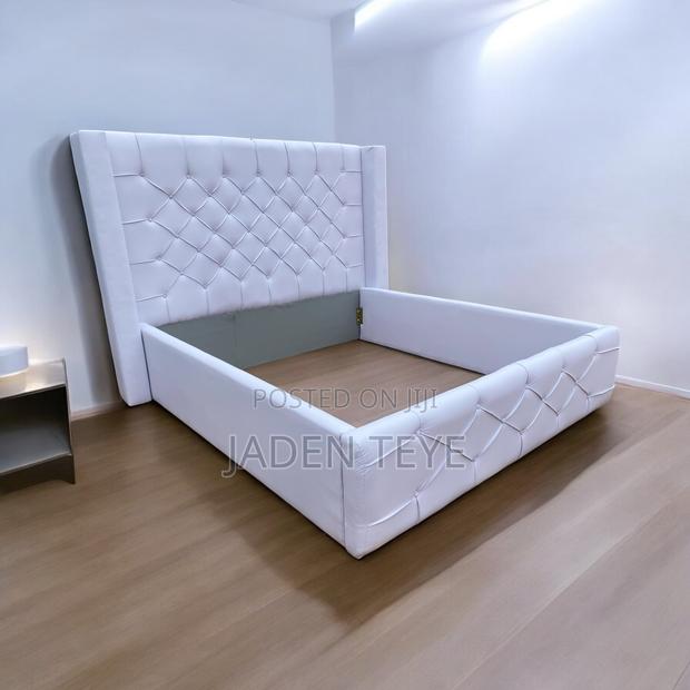 White Queen Size Available for Sell · Photo 2