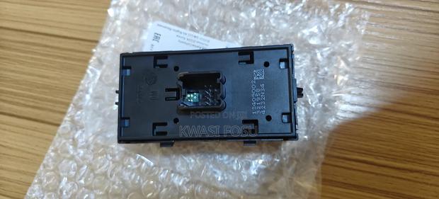 Chevrolet Cruze Door Switch photo 3