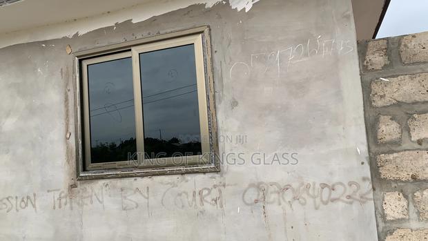 Ks50 Sliding Window · Photo 4