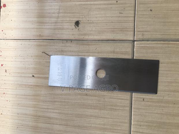 2T Steel Blade photo 2
