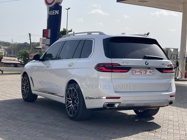 BMW X7 xDrive40i 2023 White