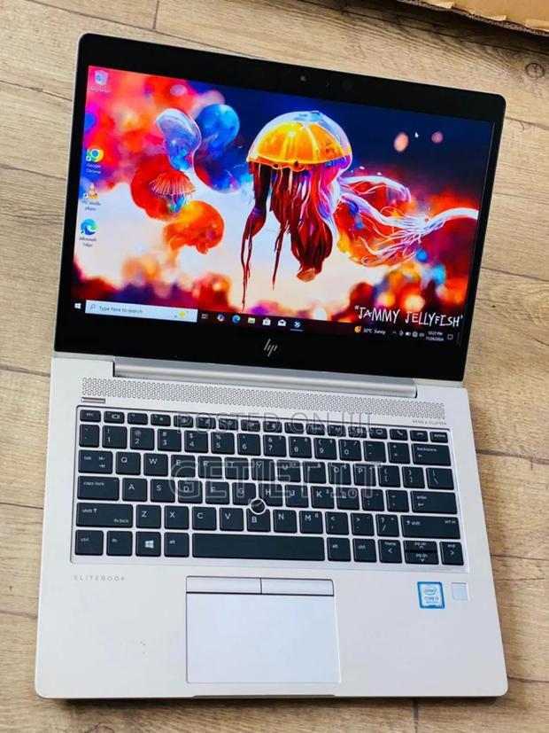 New Laptop HP EliteBook 830 G5 8GB Intel Core I5 SSD 256GB · Photo 1