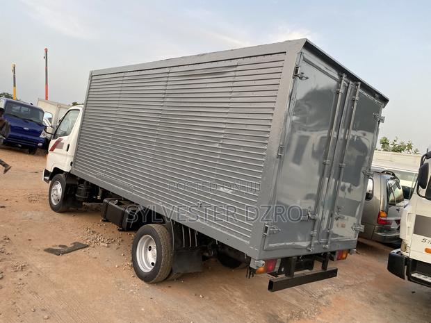 Kia Bongo LLL 2013 White