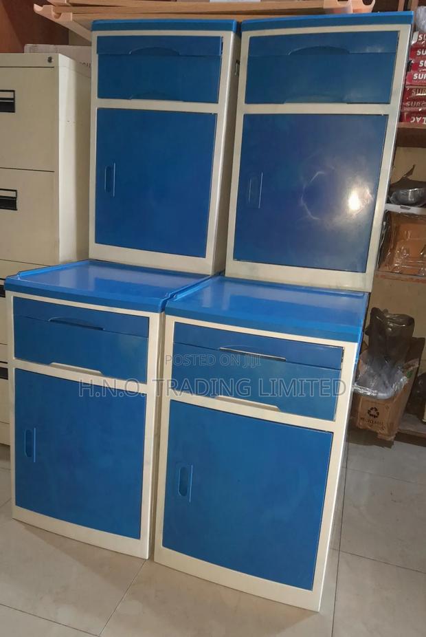 Bedside Locker(Plastic) · Photo 3