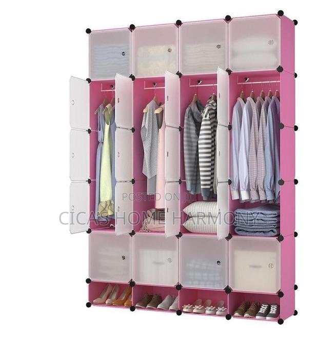 Pink 16 Cubes Wardrobe · Photo 1