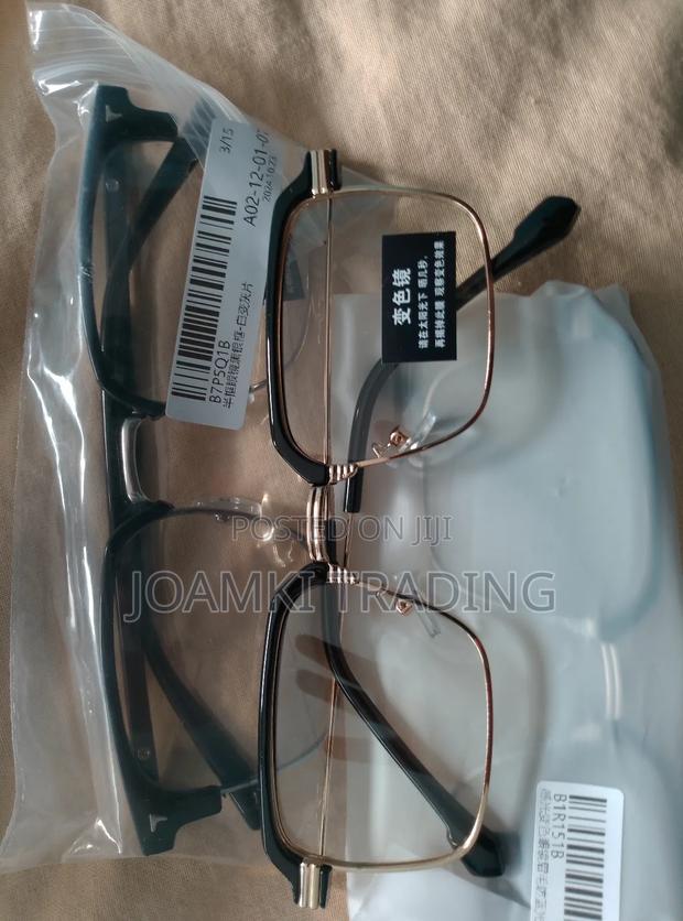 2 In 1 Photochromic Anti Blue Light Glasses For Men Women photo 13