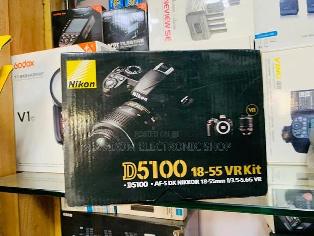 Nikon D5100 Camera With Lens · Photo 2