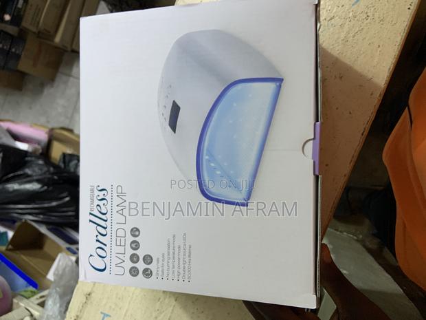 Rechargeable Cordless UV Nail Lamp Dryer · Photo 4