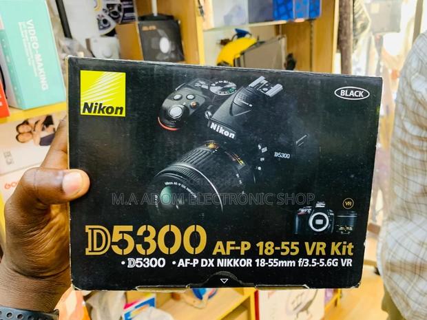 Nikon D5300 Camera With Lens · Photo 2