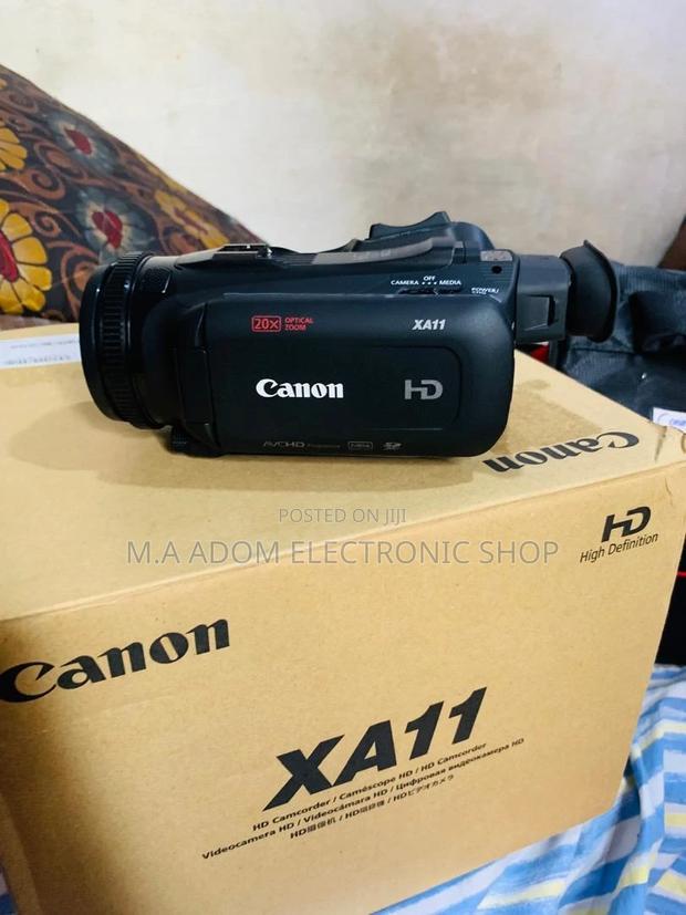 Canon XA11: Your Versatile Video Production Companion · Photo 2