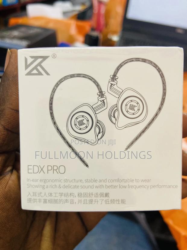 Kz Edx Pro In-ear Stage Monitor Wired Headphone Detachable · Photo 4