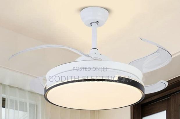 Ceiling Fan With 3 Colors Light