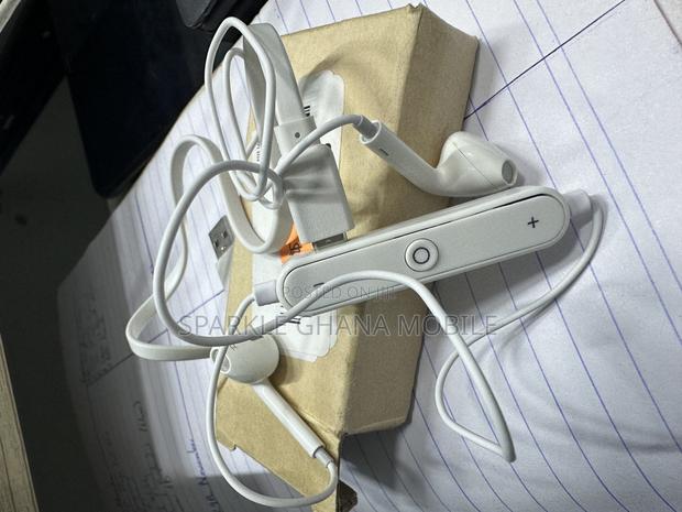 Bluetooth Headphones photo 2