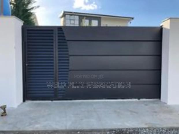 Tough Fence Gate · Photo 2