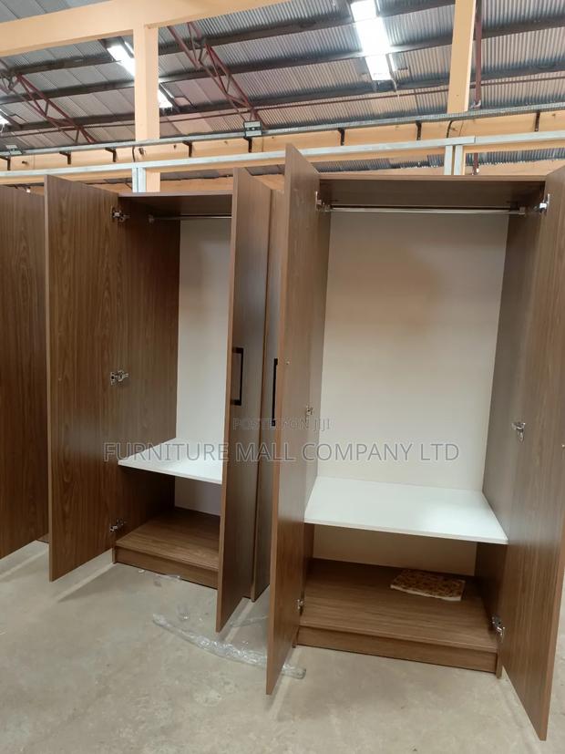 Sweet 2jn1 Wardrobe Available As Seen · Photo 4