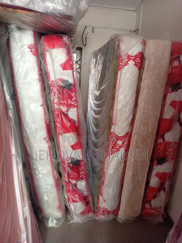 King Size Mattress 10inches Available for Sale · Photo 4