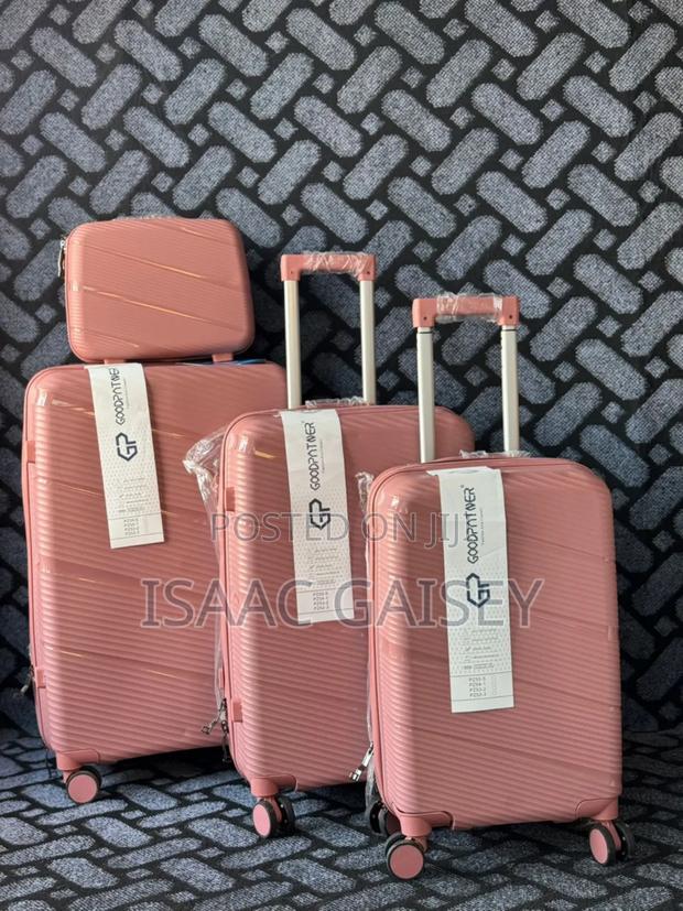 Four Set High Durability Anticrake Luggages/Travel Bags · Photo 2