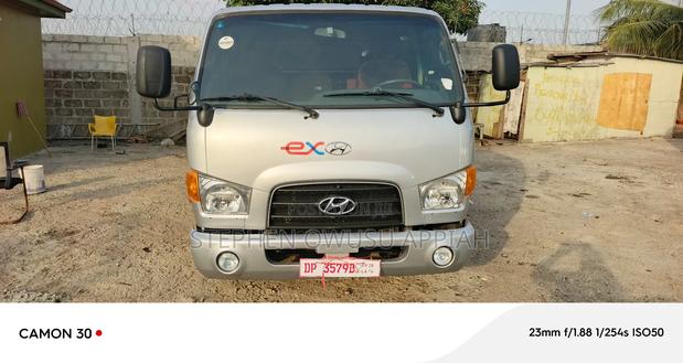 Hyunda Mighty Doubel Cabin