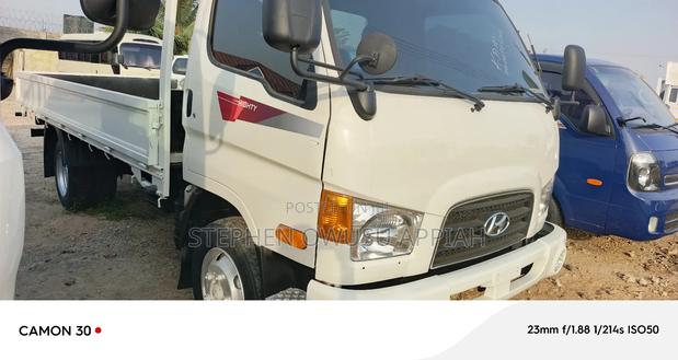 Hyunda Mighty Truck 2.5 Tons photo 3