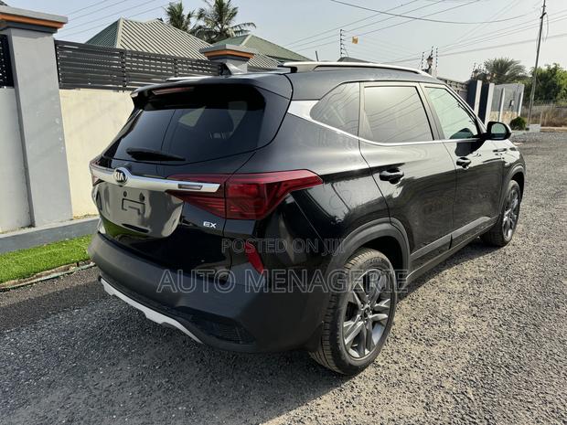 Kia Seltos 2.0 MPI 4WD 2021 Black