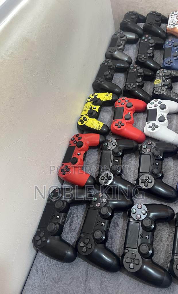 Ps4 Controllers (Original) · Photo 4