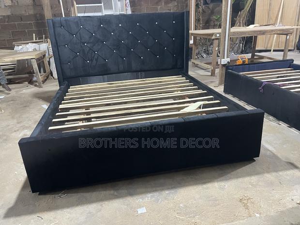 Christmas Gift Queen Size Bedframe. Call and Gift a Friend · Photo 4