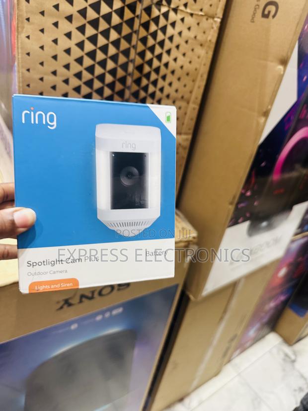 Wireless Connectivity Ring Spotlight · Photo 2